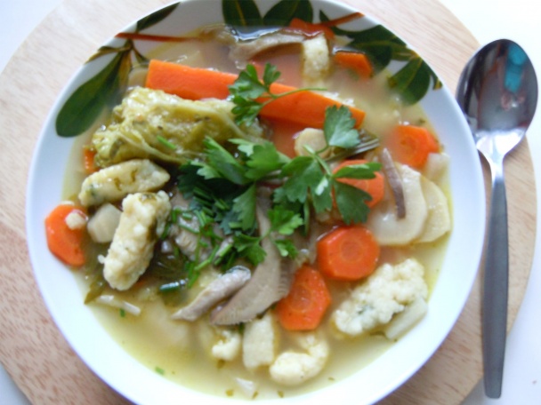 Jarná polievka s domácou hlivou ustricovou - obrázok 7