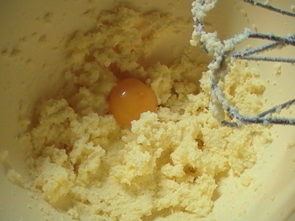 Adventný chlebíček s prekvapením (fotorecept) - obrázok 1