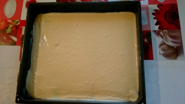 Koláč z nevyšľahaných bielkov (fotorecept) - obrázok 1