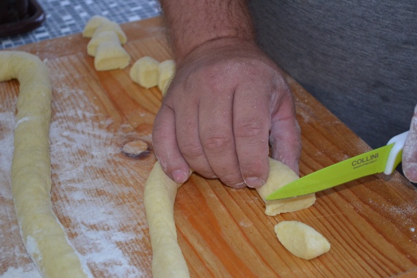 Gnochi s údeným na cibuľke - obrázok 5