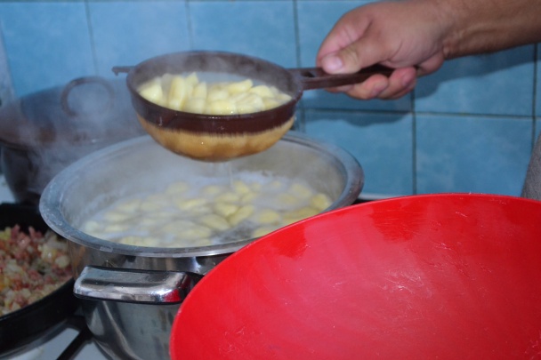 Gnochi s údeným na cibuľke - obrázok 10