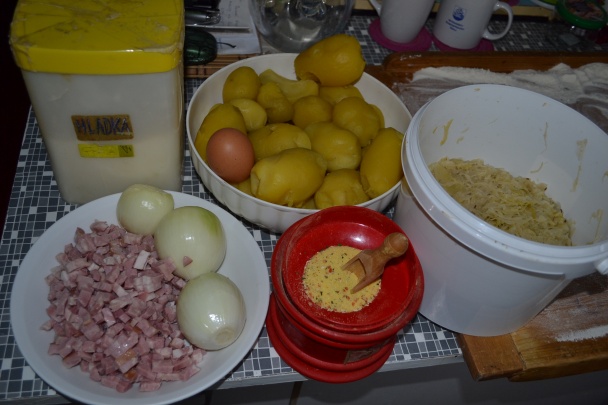 Moravské knedličky plnené údeným mäsom s kapustou (fotorecept) - obrázok 1