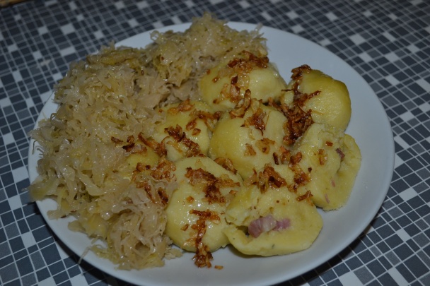 Moravské knedličky plnené údeným mäsom s kapustou (fotorecept) - obrázok 9