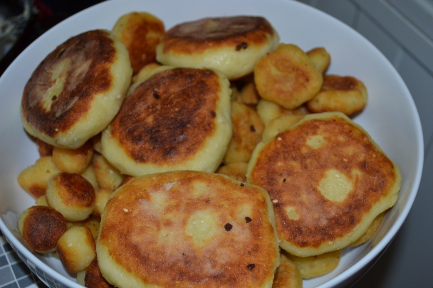 Plnené placičky zo zemiakovej kaše - obrázok 7