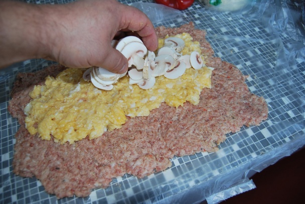  Roláda z mletého mäsa - obrázok 3