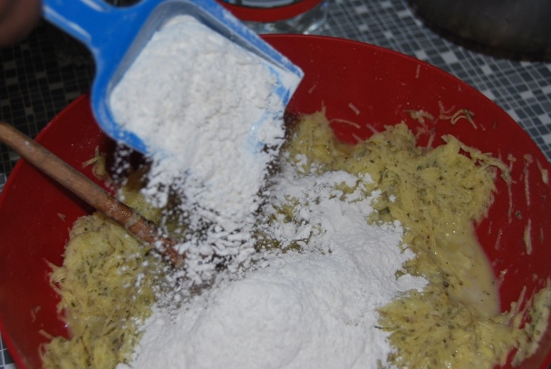 Bramborák s kuracou pečeňou na cibuli - obrázok 3