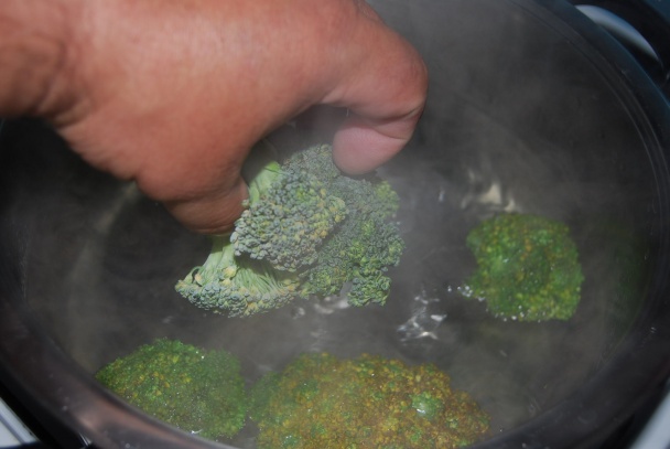 Vyprážaná brokolica so zemiakovým pyré - obrázok 2