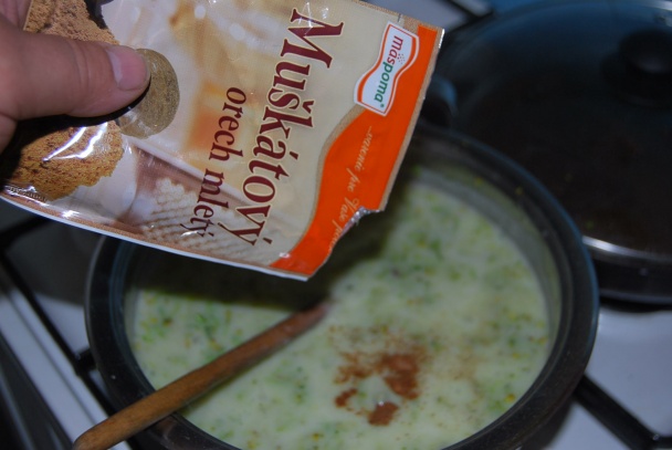 Brokolicová polievka - obrázok 5