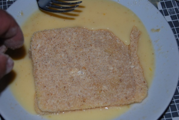 Vysmážaný syr so šunkou alebo salámou (fotorecept) - obrázok 6