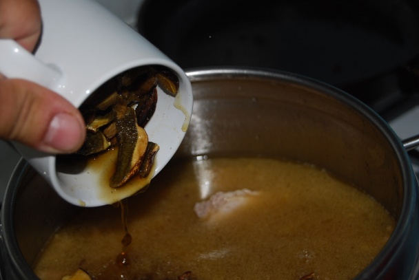 Bravčové stehno na dubákoch (fotorecept) - obrázok 9