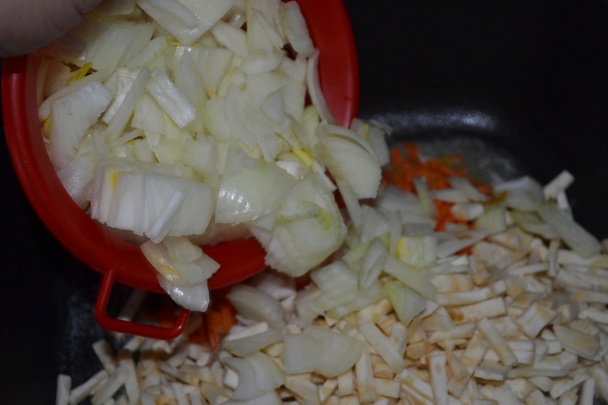 Šampiňóny na zelenine s údeným stehnom - obrázok 4