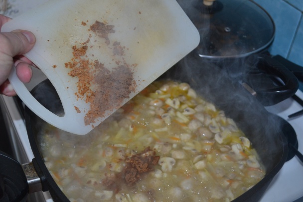 Šampiňóny na zelenine s údeným stehnom - obrázok 7