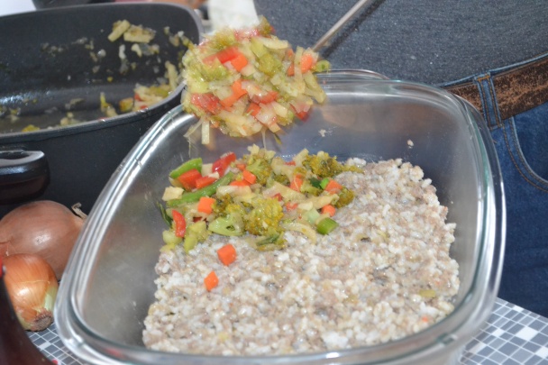 Zapekaná zelenina s mletým mäsom - obrázok 11