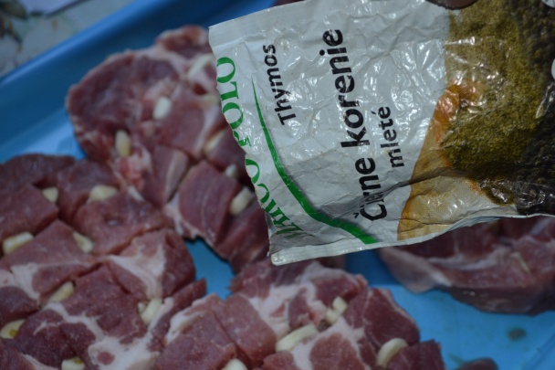 Bravčová krkovička so zelerovým pyré (fotorecept) - obrázok 3