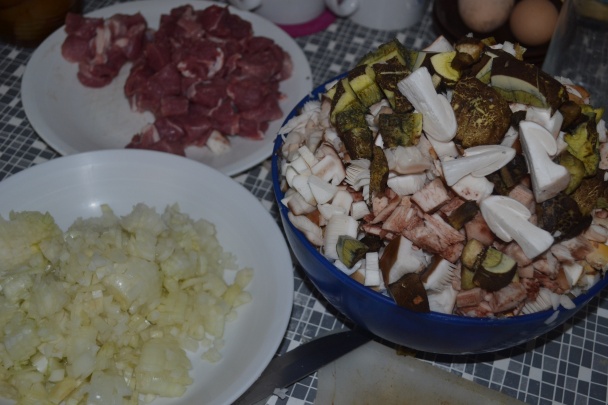 Gulášik ...... s hubami (fotorecept)  - obrázok 1