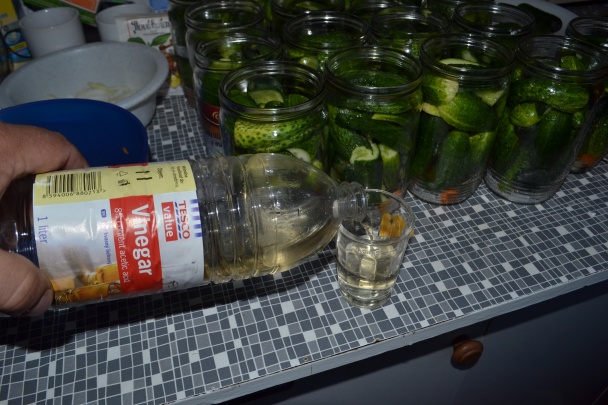 Sladko-kyslé uhorky, ako sa robia u nás (fotorecept) - obrázok 4