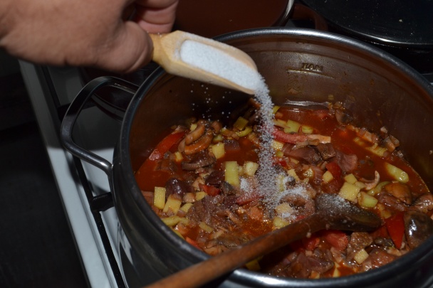 Pečeňovec dubový a gulášik z neho (fotorecept) - obrázok 11