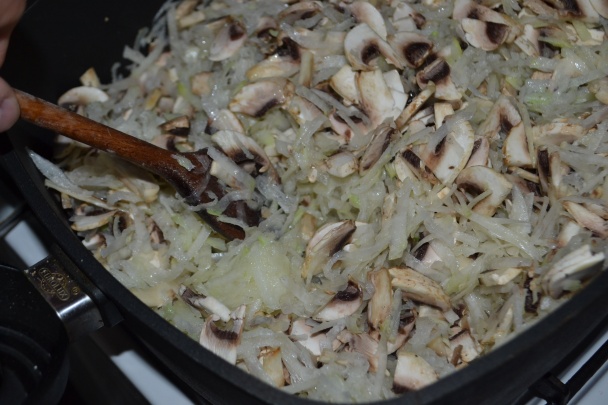 Dusený kaleráb so šampiňónmi na masle (fotorecept) - obrázok 4