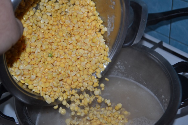 Hrachovo-krúpová kaša s údeným na hubách (fotorecept) - obrázok 2