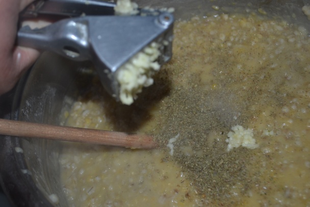 Hrachovo-krúpová kaša s údeným na hubách (fotorecept) - obrázok 5