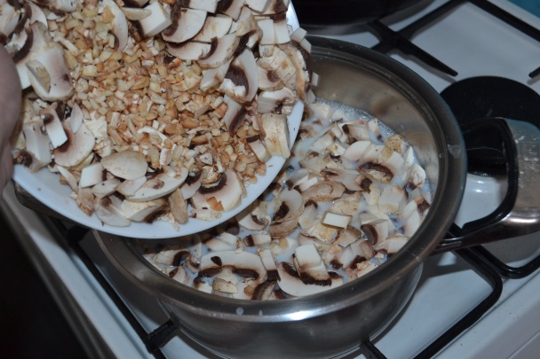 Šampiňónová hustá polievka (fotorecept) - obrázok 2