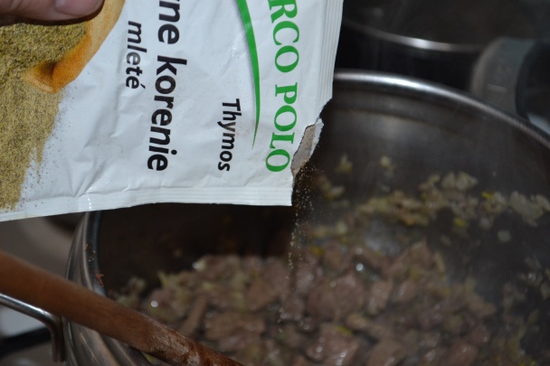 Hovädzia pečeň na paprike a šampiňónoch (fotorecept) - obrázok 3