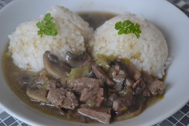 Hovädzia pečeň na paprike a šampiňónoch (fotorecept) - obrázok 8