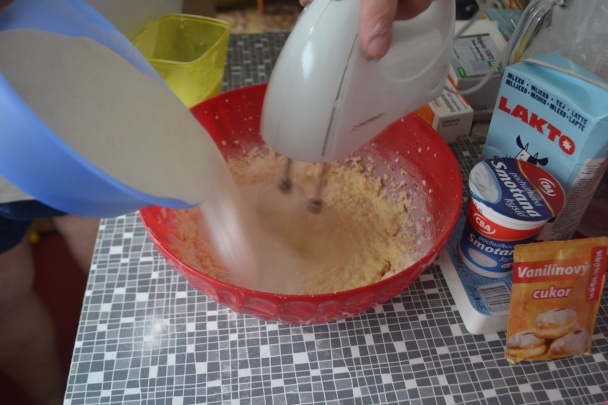 Jablkový liaty koláč (fotorecept) - obrázok 3