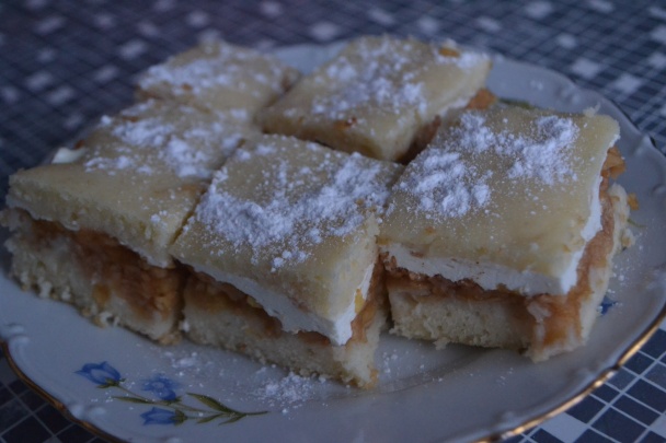 Jablkový liaty koláč (fotorecept) - obrázok 9