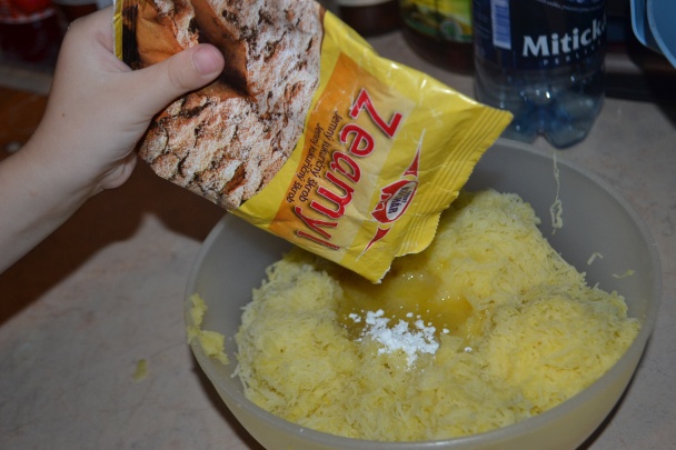Zemiakové knedle s cibuľkou (fotorecept) - obrázok 2