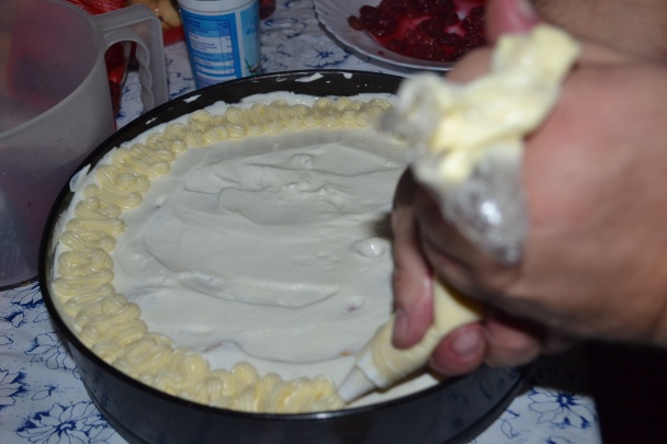 Piškótovo-smotanová „torta“ - nepečená (fotorecept) - obrázok 7