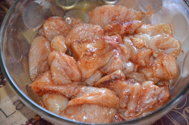 Kuracie prsia v údenom cesnakovom bôčiku (fotorecept) - obrázok 1