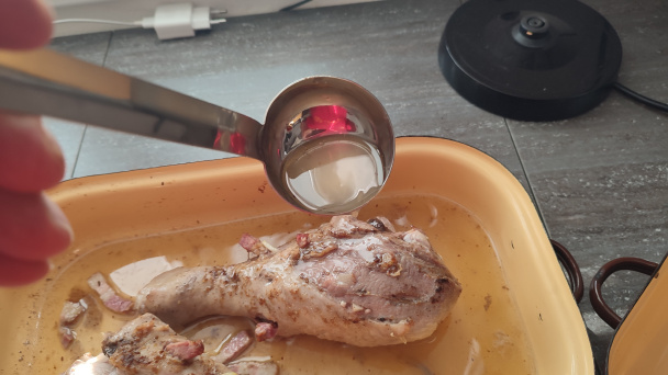 Pečené špikované morčacie stehná (fotorecept) - obrázok 2