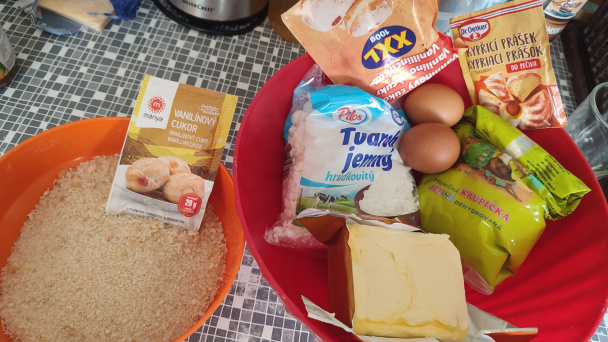 Tvarohové knedličky s jahodovým lekvárom (fotorecept) - obrázok 1