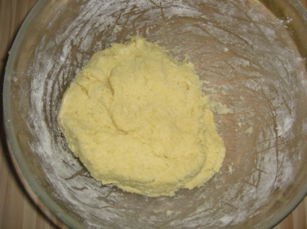 Domáci zemiakový knedlík so slaninkou a cibuľkou  - obrázok 3