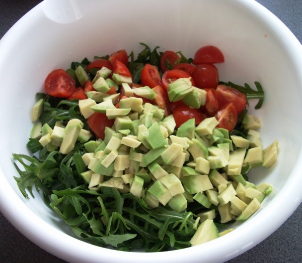 Grilovaný encián s rukolovo-avokádovým šalátom (fotorecept) - obrázok 4