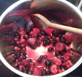 Obrie lievance s lesným ovocím   (fotorecept ) - obrázok 8