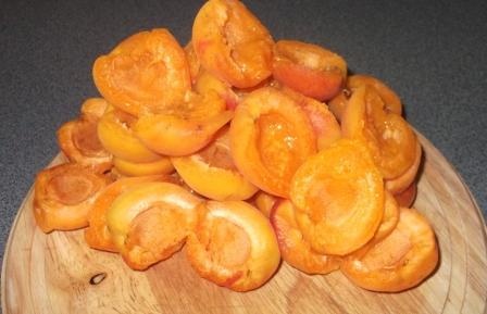 Marhuľový džem z pekárničky ( fotorecept )  - obrázok 1