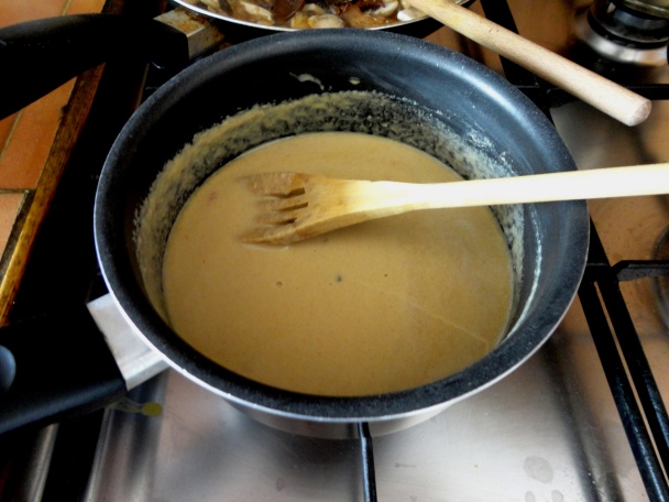 „Syrovo“-hubové cestoviny - vegan (fotorecept) - obrázok 5