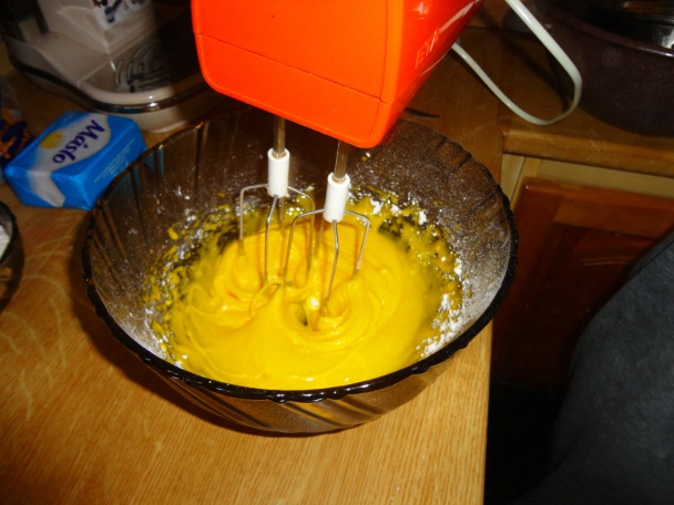 Obrátený slivkový koláč (fotorecept) - obrázok 2