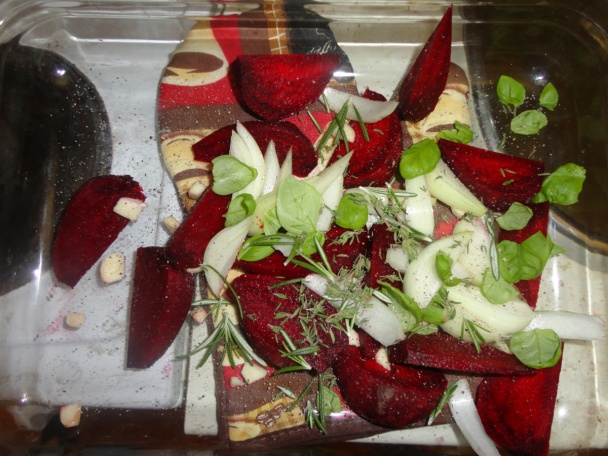 Quinoa s červenou repou pečenou na víne a bylinkách (fotorecept) - obrázok 1