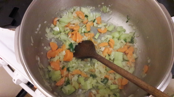 Hovädzí valček na víne a paradajkách (fotorecept) - obrázok 2