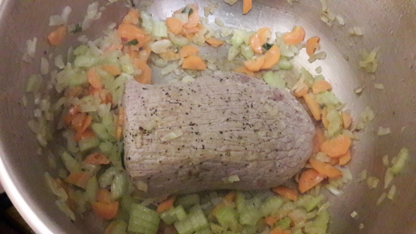 Hovädzí valček na víne a paradajkách (fotorecept) - obrázok 3
