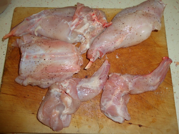 Voňavý králik na olivách - obrázok 1