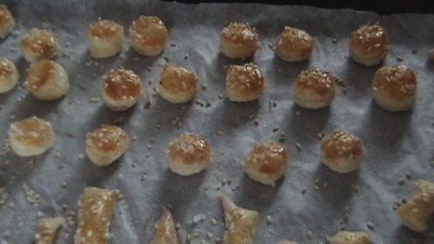 Vežičky s mäsovo-šampiónovou omáčkou (fotorecept) - obrázok 3