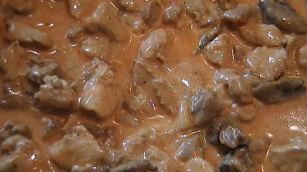 Vežičky s mäsovo-šampiónovou omáčkou (fotorecept) - obrázok 6