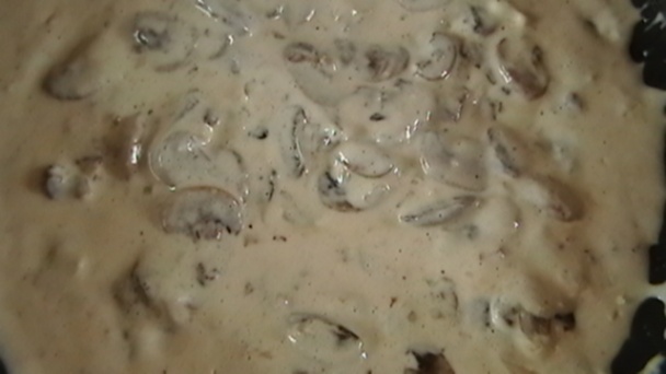 Pappardelle so smotanovo-šampiňónovou omáčkou (fotorecept) - obrázok 3