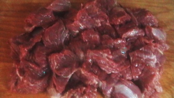 Maďarský guláš so slovenskou knedľou (fotorecept) - obrázok 1