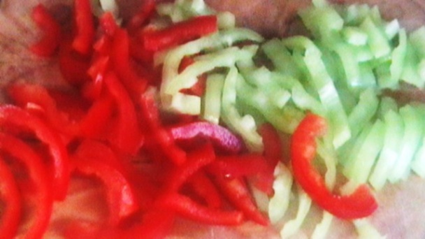 Maďarský guláš so slovenskou knedľou (fotorecept) - obrázok 4