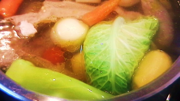 Výdatná maďarská slepačia polievka (fotorecept) - obrázok 3